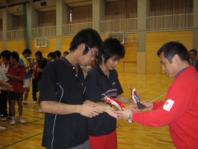 B優勝の大橋山下組